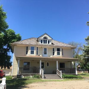 1105 Minnesota Ave SW, Huron, SD, 57350