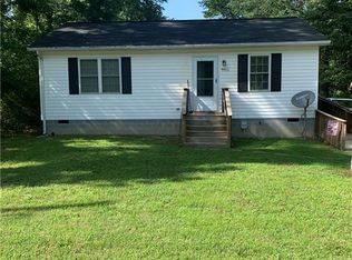 9267 Marion Ave, Jarratt, VA 23867