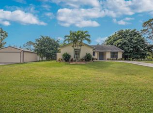 8438 Rodeo Dr, Lake Worth, FL 33467