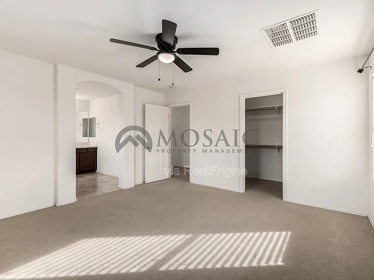 2656 E Boston St — Photo 16