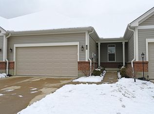 98 Springwood Pl, Amelia, OH 45102