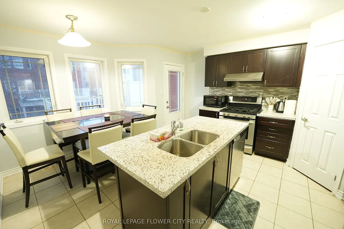 Building Photo - 50 Hillcrest Ave #8
