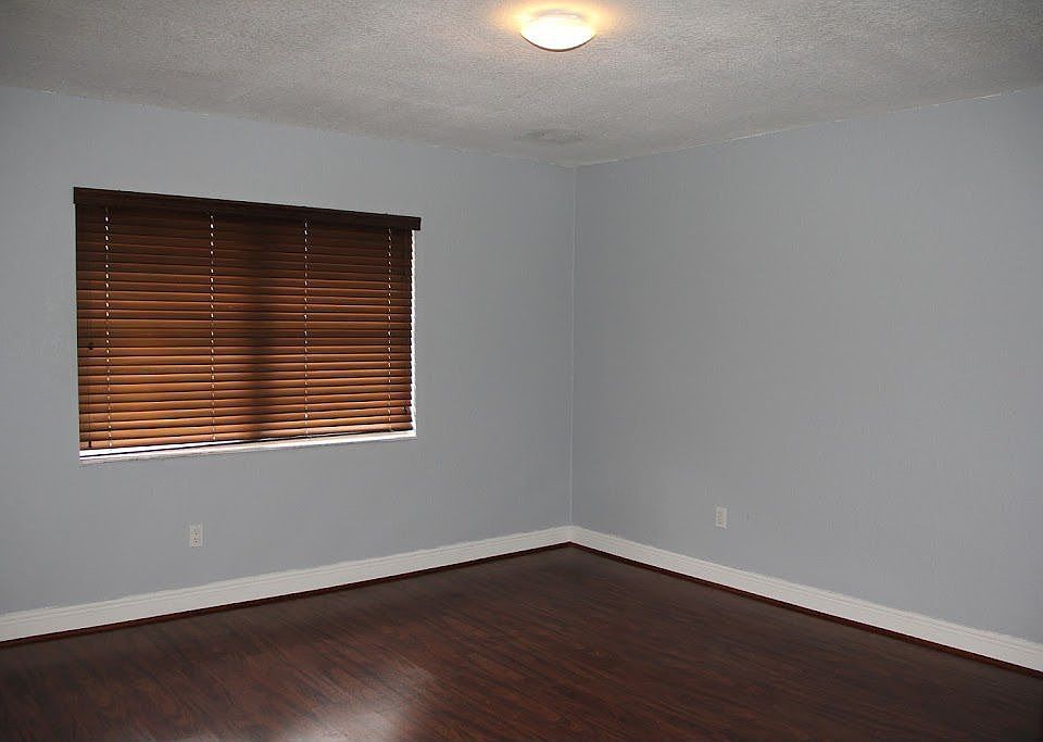 bedroom1
