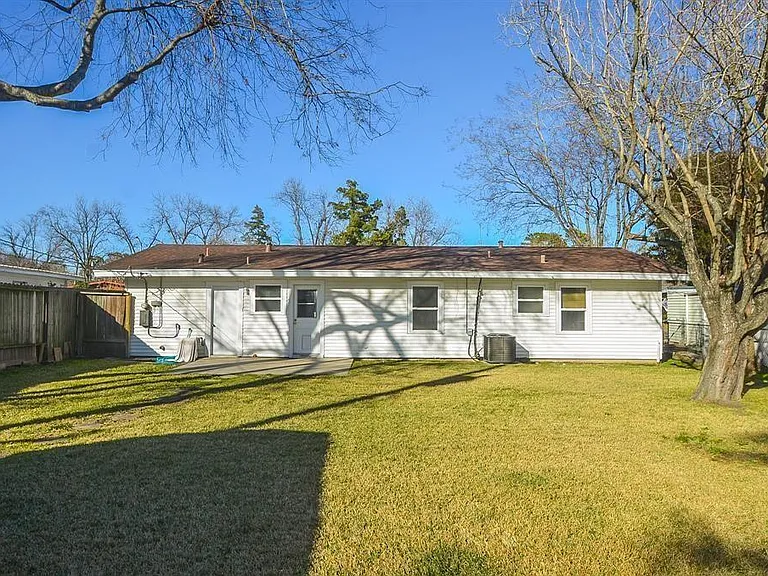 6923 Cole Creek Dr — Photo 13