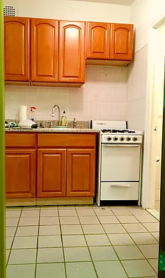 Rented by Warren T Real Estate Corp. | media 18