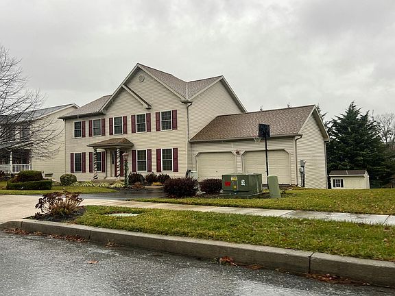 2nd image of 3204 Park Rd