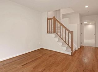 9396 Van Arsdale Dr #1, Vienna, VA 22181