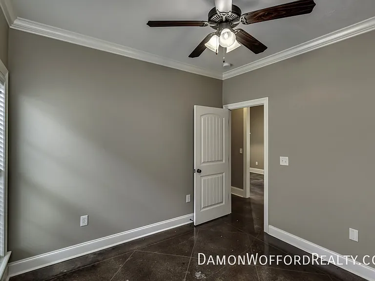 114 Lennox Pl — Photo 24