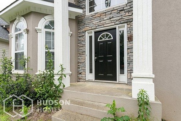 Hudson Homes Management - Covered Front Porch