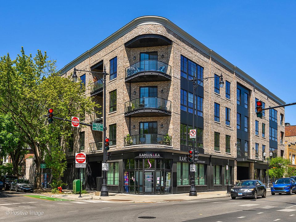 1st image of 3808 N Lincoln Ave #403