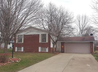 10233 Hess Mill Rd NE, Bolivar, OH 44612