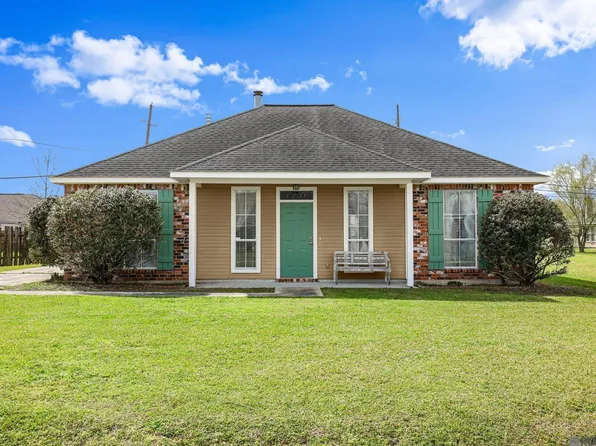 1330 Madewood Dr, Saint Gabriel, LA 70776