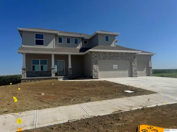 20816 Vernon Ave, Elkhorn, NE 68022
