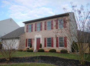 4803 Golfview Dr NE, Roanoke, VA 24019