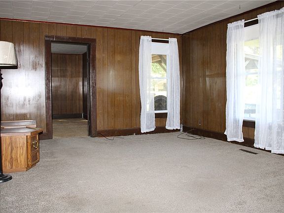 3rd image of 1290 County Highway 18