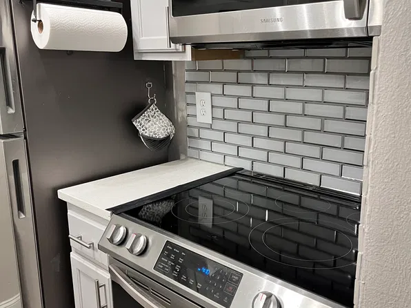 7621 McCallum Blvd APT 110, Dallas, TX 75252