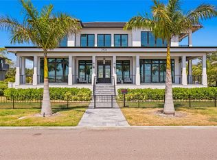 2926 Coffee Pot Blvd NE, Saint Petersburg, FL 33704