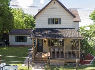 535 Jasper St, Ishpeming, MI 49849