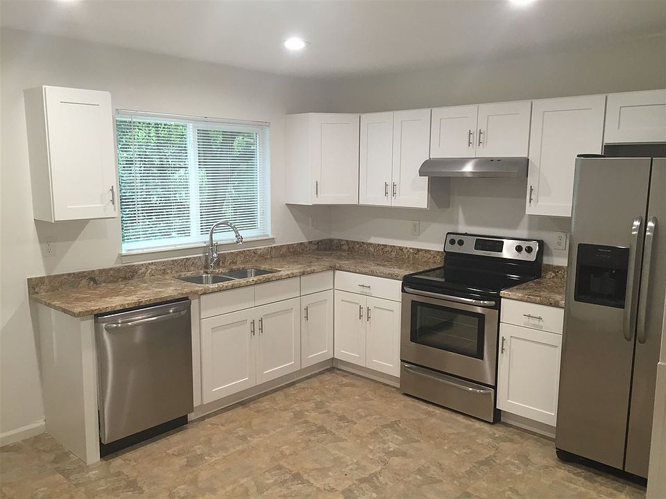 1st image of 624 Bowers Ct