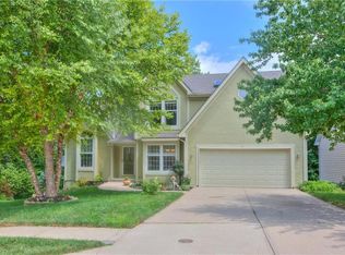 8320 NW 83rd St, Kansas City, MO 64152