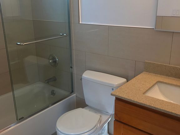 2nd image of 2469 Olive Ave APT 3