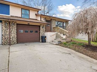 1716 12th Ave, Coralville, IA 52241