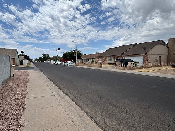 4th image of 5426 N 70th Ave