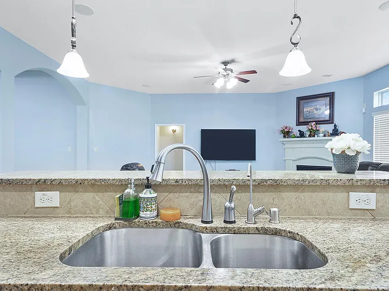 27815 Colonial Point Dr — Photo 14