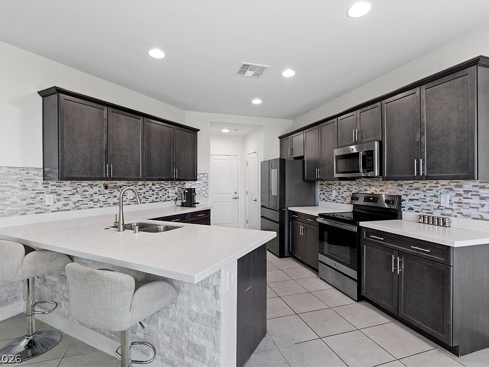 1st image of 5255 Peak Rock Ct