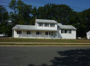 8 Raphael Pl, New Monmouth, NJ 07748
