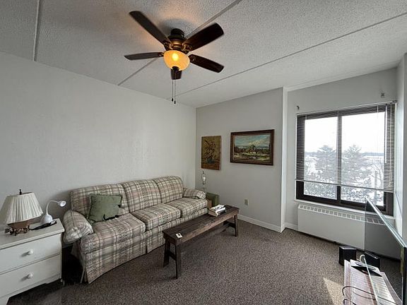 4th image of 5951 N Skeel Ave Unit 413