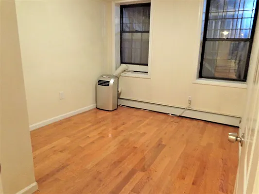 Rented by Dwell Residential Inc | media 4