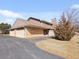 14076 W Tiffany Pl, New Berlin, WI 53151