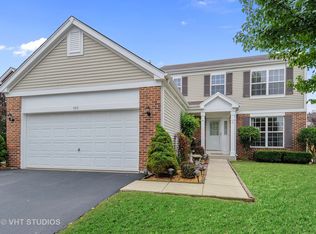 595 Hillcrest Dr, Bolingbrook, IL 60440