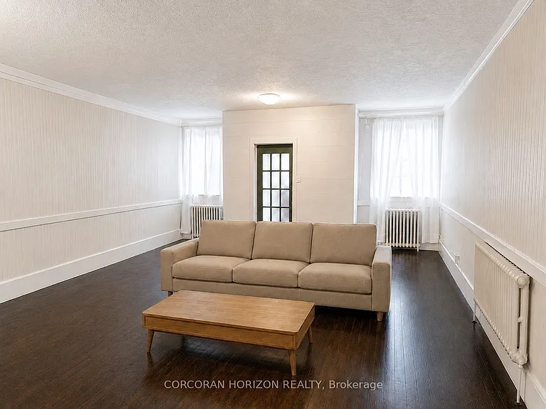 20407 Leslie St — Photo 14
