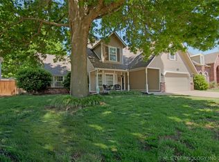 106 W Quanah Ct, Broken Arrow, OK 74011