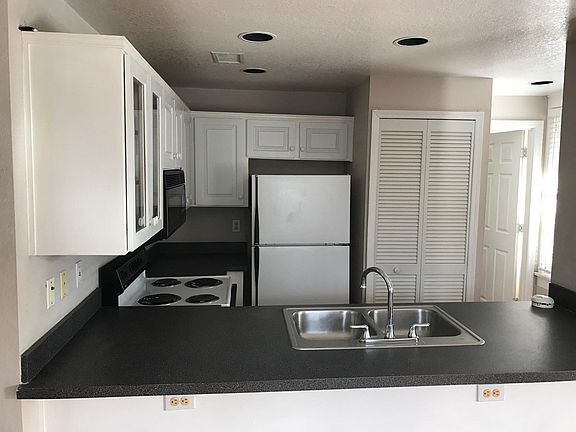 3rd image of 421 E Amelia St #B
