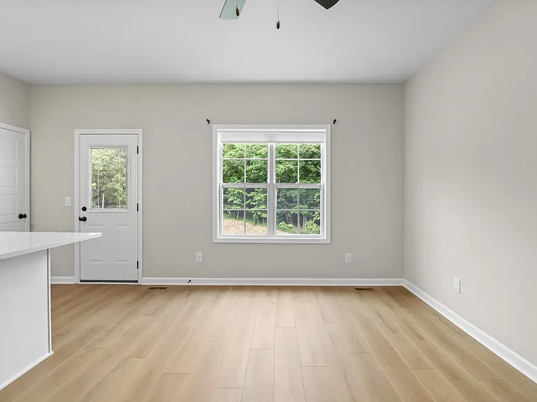 409 Cook Dr #B — Photo 11