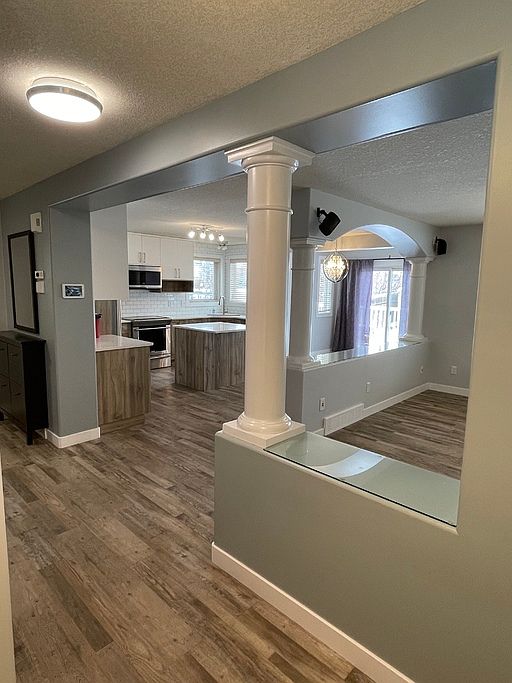 565 Klarvatten Lake Wynd NW, Edmonton, AB T5Z 3V6 Zillow