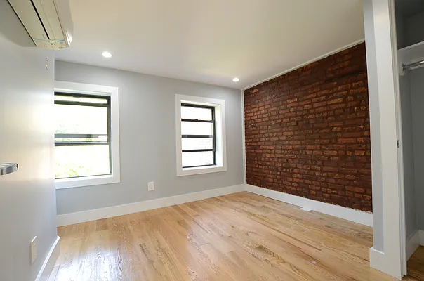 Rented by Miron Realty Group | media 13