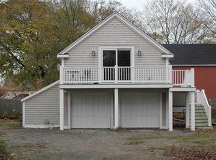 88 Atlantic Ave, South Kingstown, RI 02879