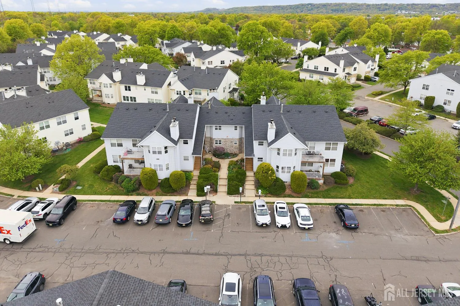 1 bed, 1.5 bath, 866 sqft, $2,000 — Photo 3