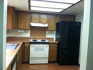 4th image of 3435 17th Ct NE