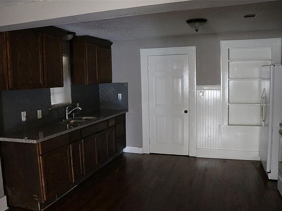 4th image of 1511 Vermont Ave