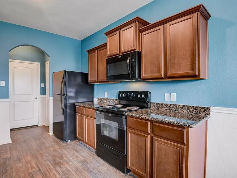 26035 Allan Poe Dr — Photo 3