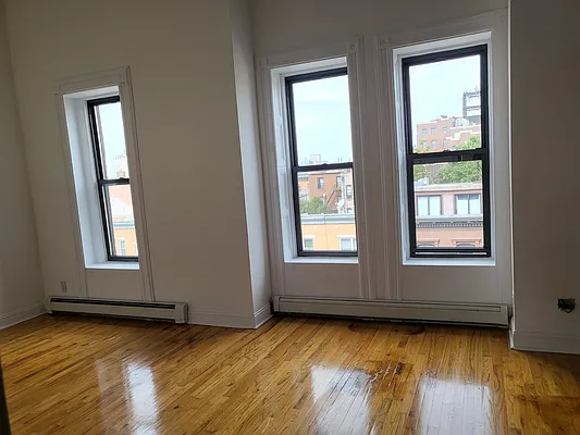 Rented by BR Edwards Associates Inc | media 5