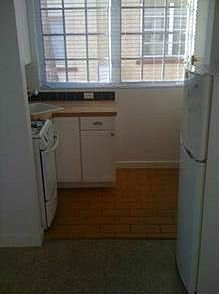 5th image of 747 15th St APT 1