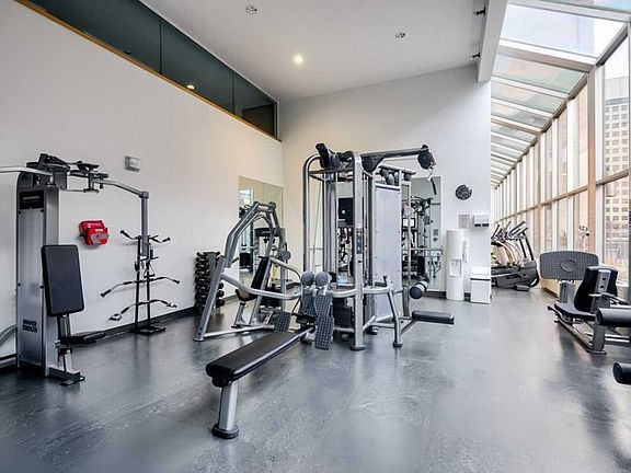 3rd image of 395 Bloor St E #4210