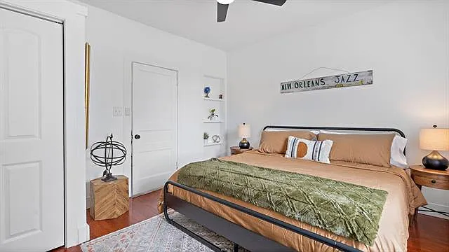 212 E Oak St — Photo 12