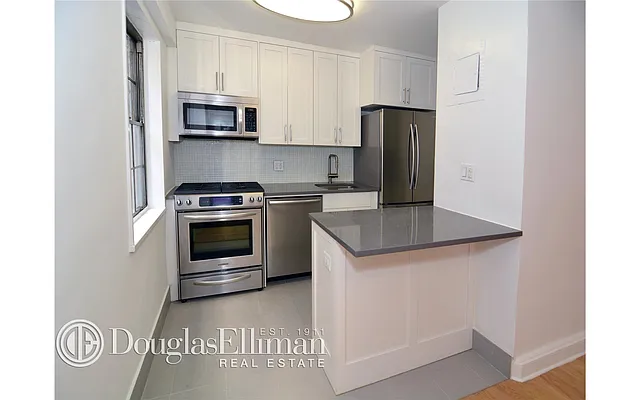 Sold by Douglas Elliman | media 19